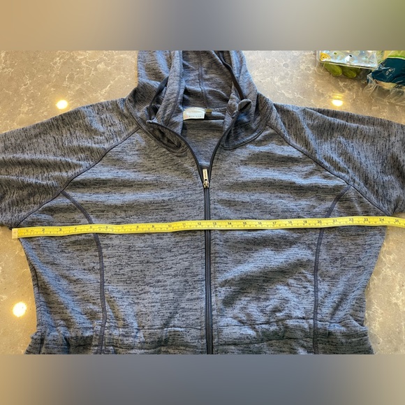 Athleta no sweat zip up - Picture 3 of 4